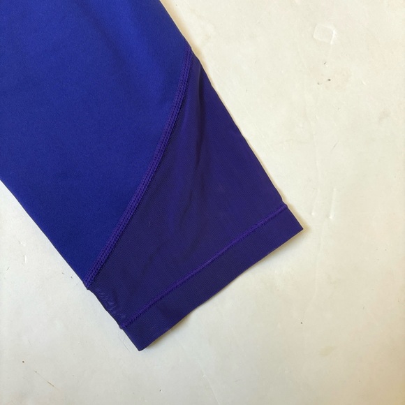 Athleta Mesh Sonar Capri - Picture 7 of 11